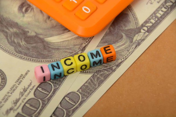 Salaire brut en net : à quoi s'attendre en matière de retenues ?